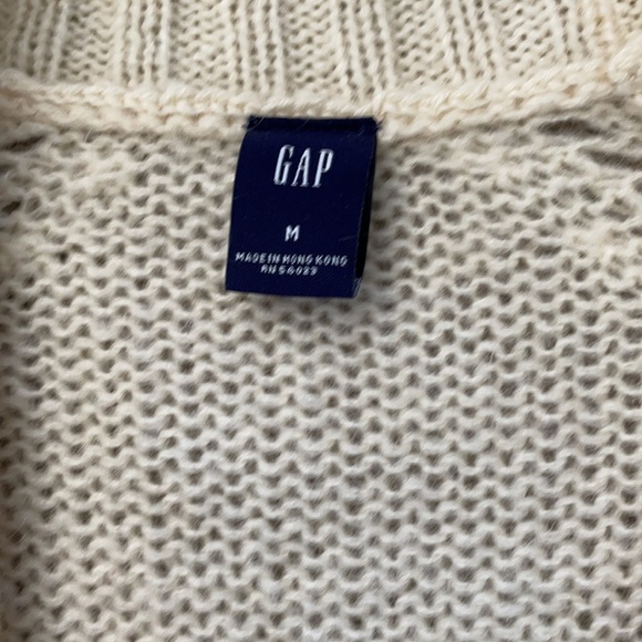 Gap Cardigan - Picture 3 of 9